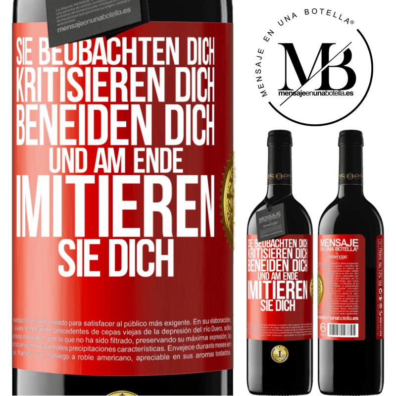 39,95 € Kostenloser Versand | Rotwein RED Ausgabe MBE Reserve Sie beobachten dich, kritisieren dich, beneiden dich... und am Ende imitieren sie dich Rote Markierung. Anpassbares Etikett Reserve 12 Monate Ernte 2016 Tempranillo