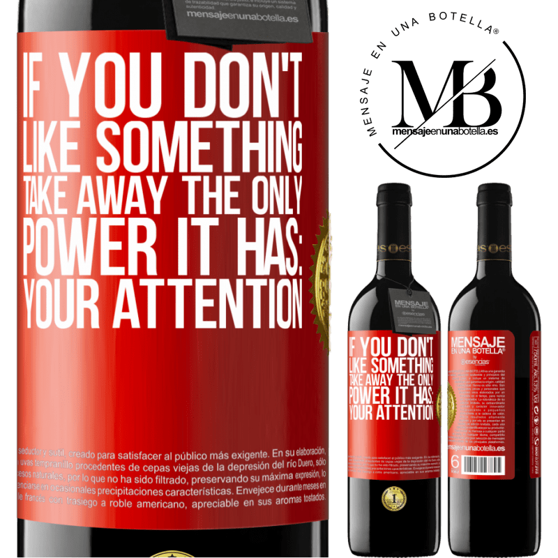 24,95 € Free Shipping | Red Wine RED Edition Crianza 6 Months If you don't like something, take away the only power it has: your attention Red Label. Customizable label Aging in oak barrels 6 Months Harvest 2019 Tempranillo
