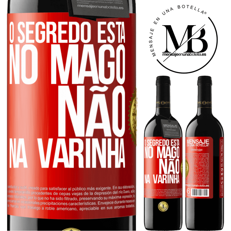 39,95 € Envio grátis | Vinho tinto Edição RED MBE Reserva O segredo está no mago, não na varinha Etiqueta Vermelha. Etiqueta personalizável Reserva 12 Meses Colheita 2015 Tempranillo