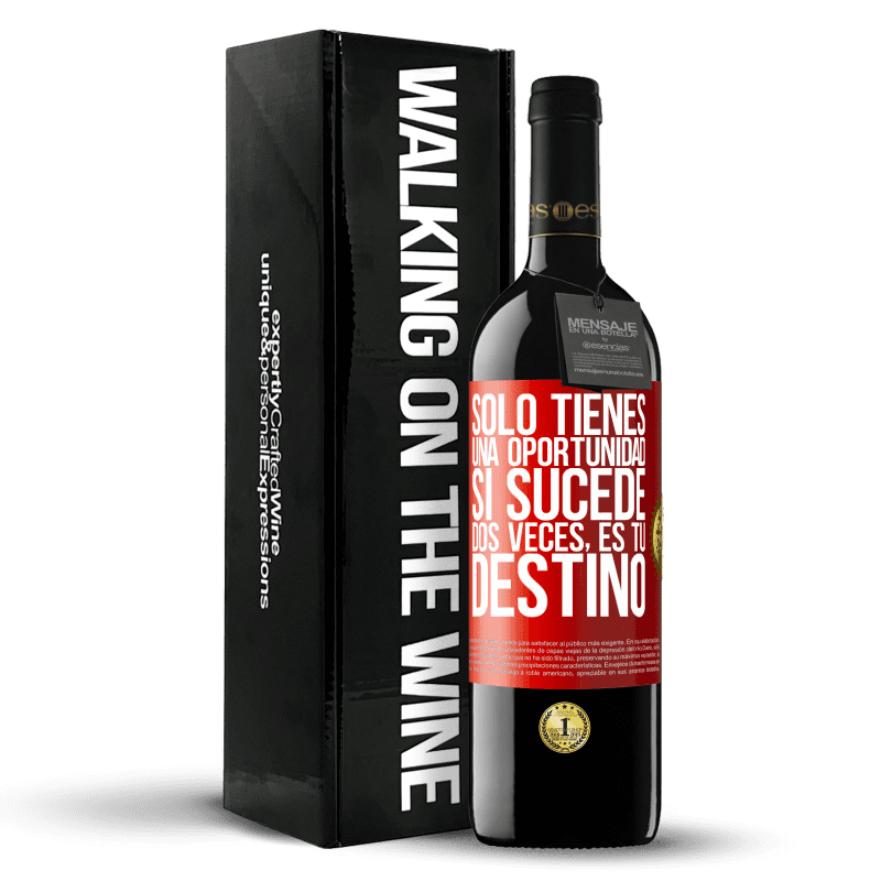 39,95 € Envío gratis | Vino Tinto Edición RED MBE Reserva Solo tienes una oportunidad. Si sucede dos veces, es tu destino Etiqueta Roja. Etiqueta personalizable Reserva 12 Meses Cosecha 2015 Tempranillo