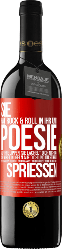 39,95 € Kostenloser Versand | Rotwein RED Ausgabe MBE Reserve Sie hat Rock & Roll in ihr und Poesie auf ihre Lippen. Sie lächelt dich nicht an, sie wirft Kugeln auf dich und du stirbst so sc Rote Markierung. Anpassbares Etikett Reserve 12 Monate Ernte 2016 Tempranillo