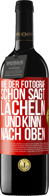 Kostenloser Versand | Rotwein RED Ausgabe MBE Reserve Wie der Fotograf schon sagt, lächeln und Kinn nach oben Rote Markierung. Anpassbares Etikett Reserve 12 Monate Ernte 2014 Tempranillo