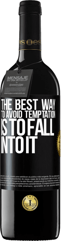 39,95 € 送料無料 | 赤ワイン REDエディション MBE 予約する 誘惑を避ける最善の方法はそれに誘われることです ブラックラベル. カスタマイズ可能なラベル 予約する 12 月 収穫 2016 Tempranillo