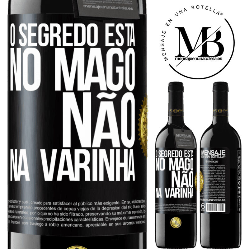 39,95 € Envio grátis | Vinho tinto Edição RED MBE Reserva O segredo está no mago, não na varinha Etiqueta Preta. Etiqueta personalizável Reserva 12 Meses Colheita 2015 Tempranillo