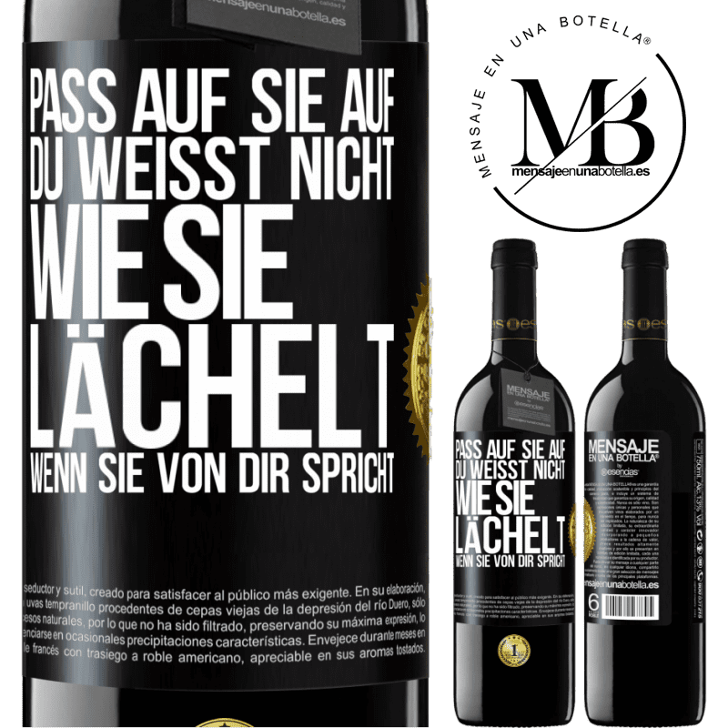 39,95 € Kostenloser Versand | Rotwein RED Ausgabe MBE Reserve Pass auf sie auf. Du weißt nicht, wie sie lächelt, wenn sie von dir spricht Schwarzes Etikett. Anpassbares Etikett Reserve 12 Monate Ernte 2015 Tempranillo