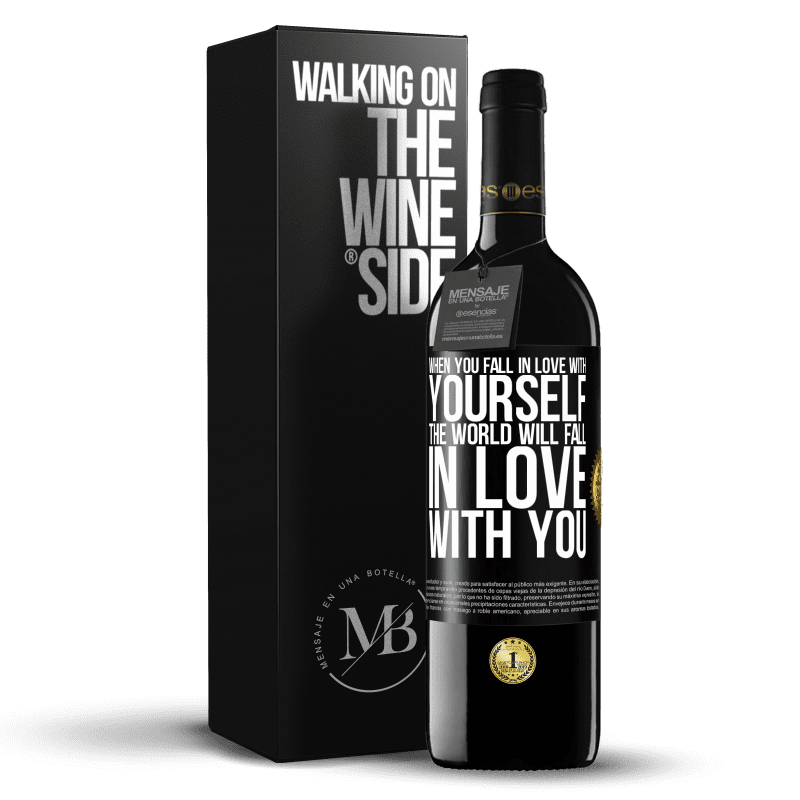 24,95 € Free Shipping | Red Wine RED Edition Crianza 6 Months When you fall in love with yourself, the world will fall in love with you Black Label. Customizable label Aging in oak barrels 6 Months Harvest 2019 Tempranillo