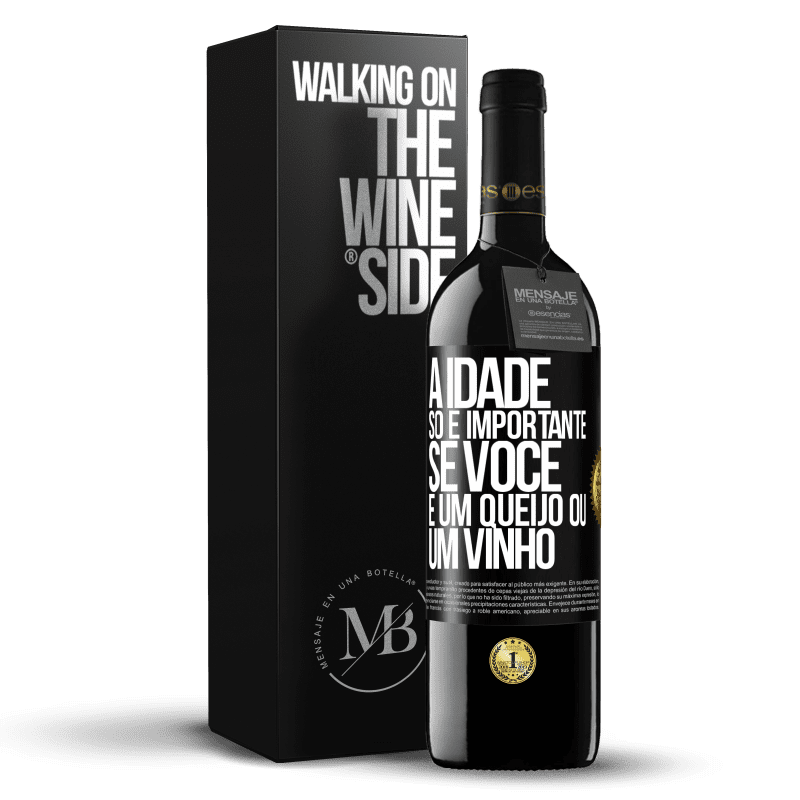 39,95 € Envio grátis | Vinho tinto Edição RED MBE Reserva A idade só é importante se você é um queijo ou um vinho Etiqueta Preta. Etiqueta personalizável Reserva 12 Meses Colheita 2015 Tempranillo