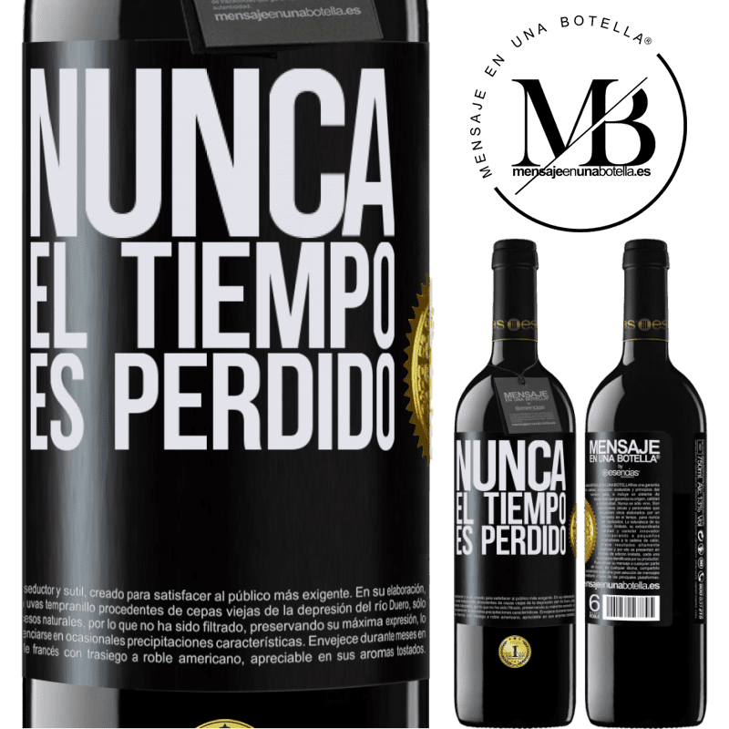 39,95 € Envío gratis | Vino Tinto Edición RED MBE Reserva Nunca el tiempo es perdido Etiqueta Negra. Etiqueta personalizable Reserva 12 Meses Cosecha 2014 Tempranillo