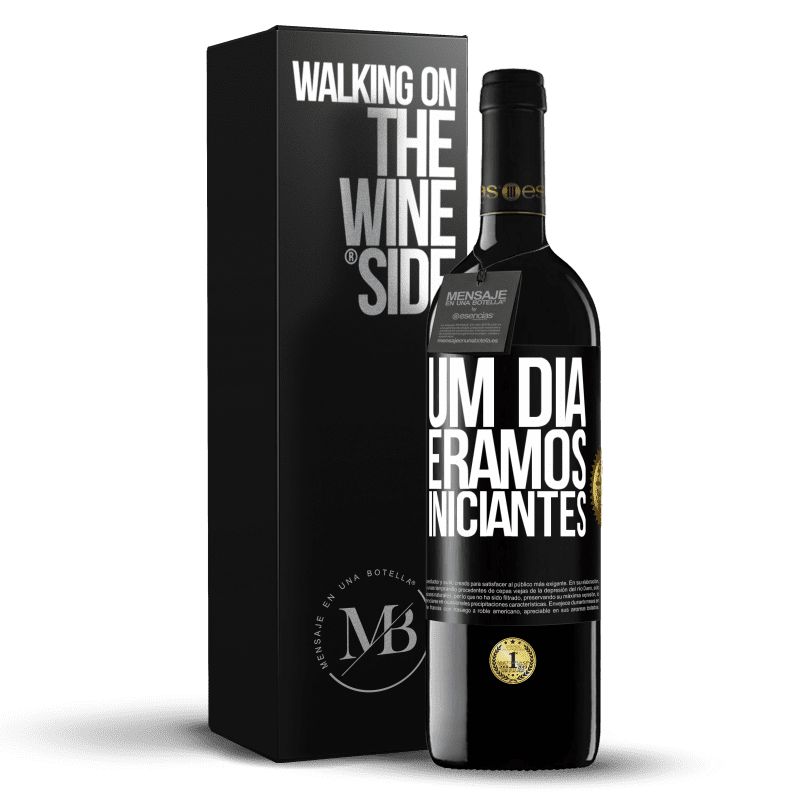 39,95 € Envio grátis | Vinho tinto Edição RED MBE Reserva Um dia éramos iniciantes Etiqueta Preta. Etiqueta personalizável Reserva 12 Meses Colheita 2015 Tempranillo