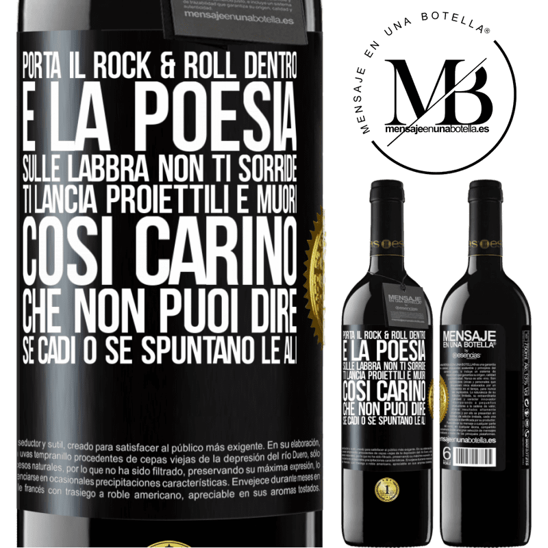 39,95 € Spedizione Gratuita | Vino rosso Edizione RED MBE Riserva Porta il Rock & Roll dentro e la poesia sulle labbra. Non ti sorride, ti lancia proiettili e muori così carino che non puoi Etichetta Nera. Etichetta personalizzabile Riserva 12 Mesi Raccogliere 2014 Tempranillo