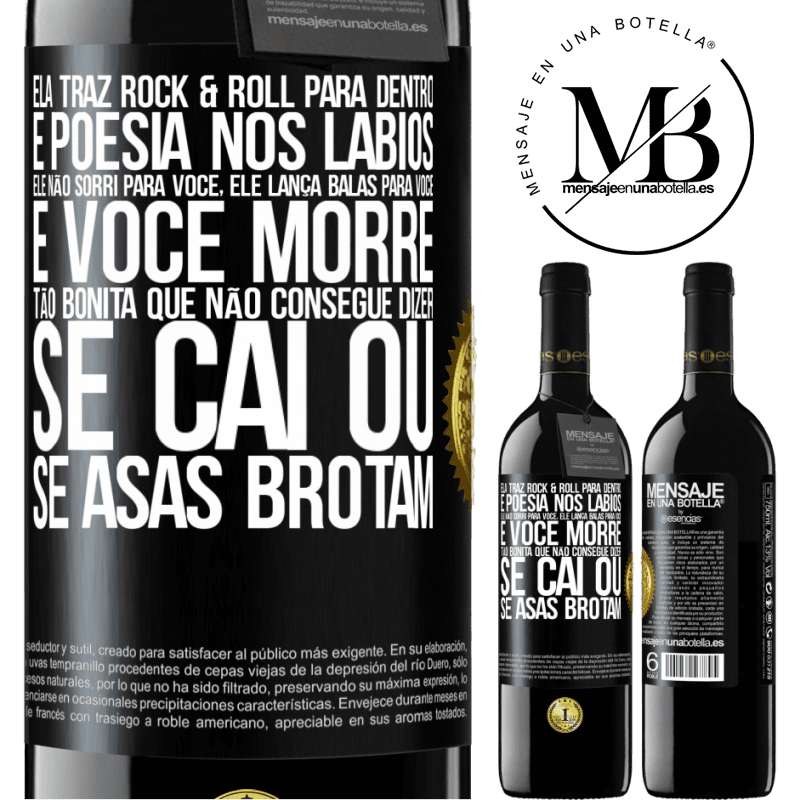 39,95 € Envio grátis | Vinho tinto Edição RED MBE Reserva Ela traz Rock & Roll para dentro e poesia nos lábios. Ele não sorri para você, ele lança balas para você e você morre tão Etiqueta Preta. Etiqueta personalizável Reserva 12 Meses Colheita 2014 Tempranillo