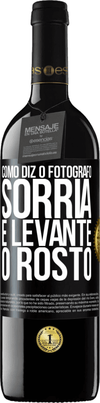 Envio grátis | Vinho tinto Edição RED MBE Reserva Como diz o fotógrafo, sorria e levante o rosto Etiqueta Preta. Etiqueta personalizável Reserva 12 Meses Colheita 2014 Tempranillo