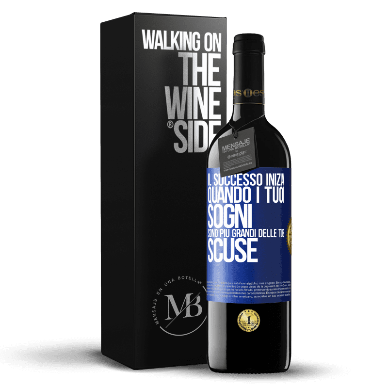 39,95 € Spedizione Gratuita | Vino rosso Edizione RED MBE Riserva Il successo inizia quando i tuoi sogni sono più grandi delle tue scuse Etichetta Blu. Etichetta personalizzabile Riserva 12 Mesi Raccogliere 2014 Tempranillo