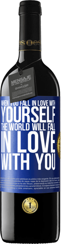 39,95 € Free Shipping | Red Wine RED Edition MBE Reserve When you fall in love with yourself, the world will fall in love with you Blue Label. Customizable label Reserve 12 Months Harvest 2016 Tempranillo