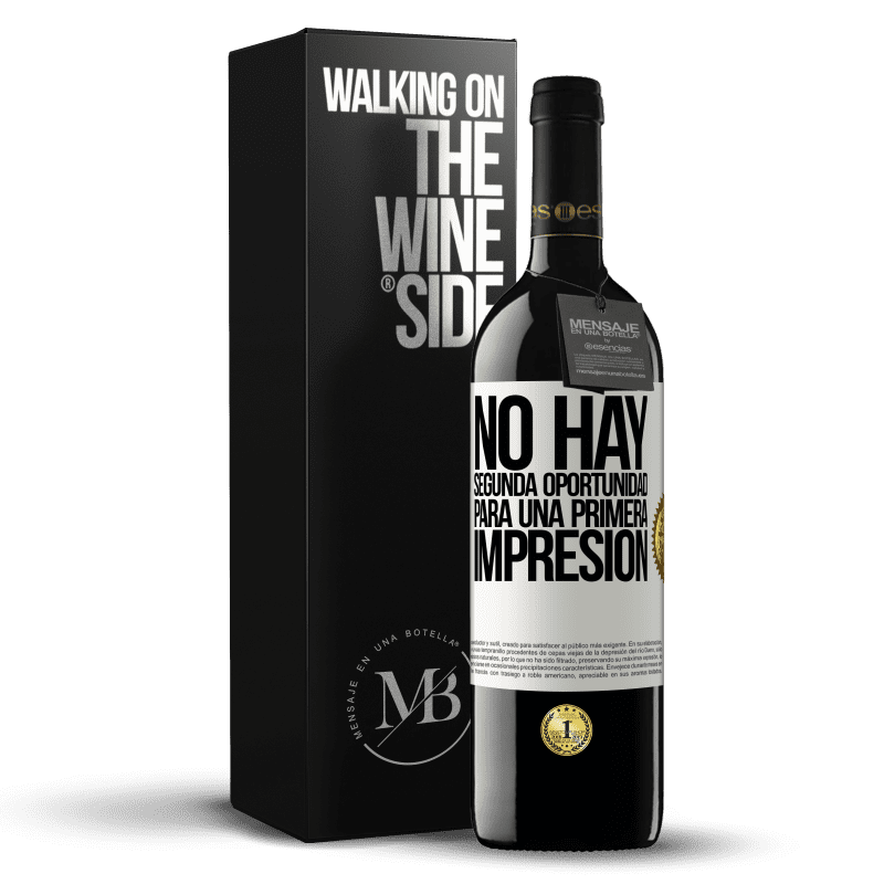 39,95 € Envío gratis | Vino Tinto Edición RED MBE Reserva No hay una segunda oportunidad para una primera impresión Etiqueta Blanca. Etiqueta personalizable Reserva 12 Meses Cosecha 2015 Tempranillo