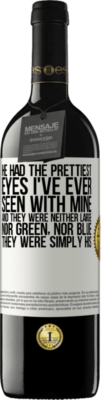 «У него были самые красивые глаза, которые я когда-либо видел своими. И они не были ни большими, ни зелеными, ни синими. Они» Издание RED MBE Бронировать
