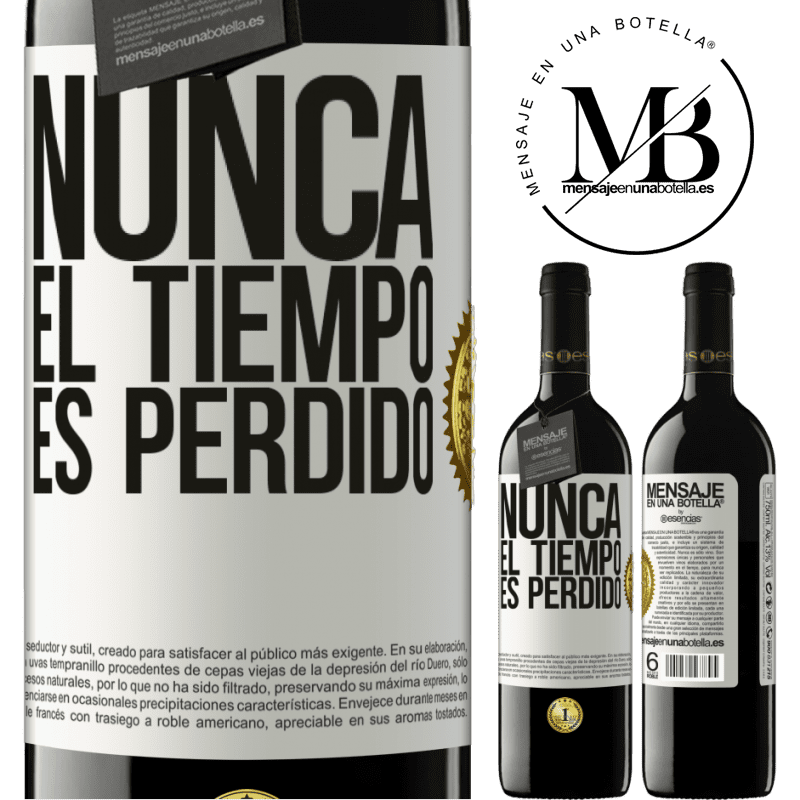 39,95 € Envío gratis | Vino Tinto Edición RED MBE Reserva Nunca el tiempo es perdido Etiqueta Blanca. Etiqueta personalizable Reserva 12 Meses Cosecha 2014 Tempranillo