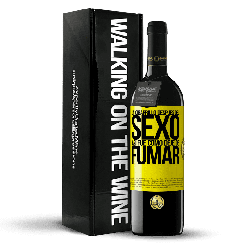 39,95 € Envío gratis | Vino Tinto Edición RED MBE Reserva Un cigarrillo después del sexo. Así fue como dejé de fumar Etiqueta Amarilla. Etiqueta personalizable Reserva 12 Meses Cosecha 2015 Tempranillo