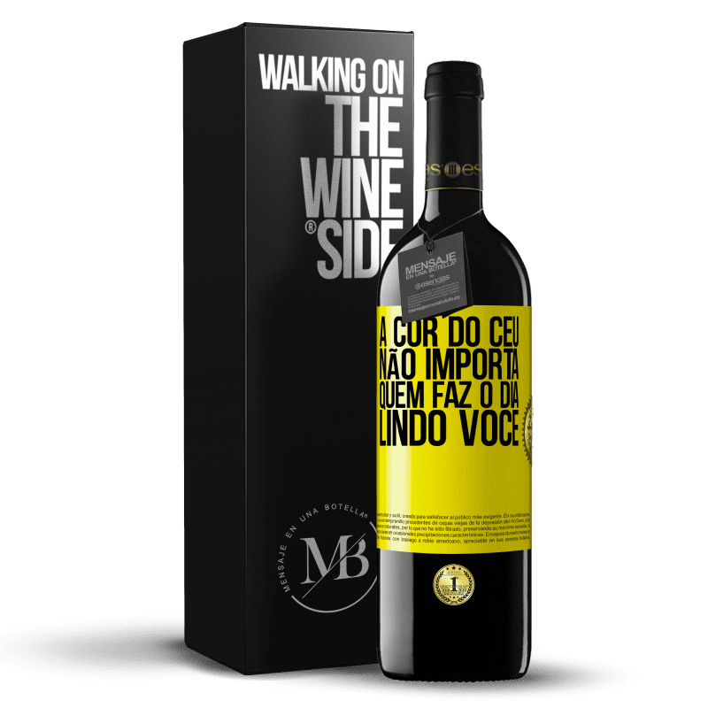 39,95 € Envio grátis | Vinho tinto Edição RED MBE Reserva A cor do céu não importa. Quem faz o dia lindo você Etiqueta Amarela. Etiqueta personalizável Reserva 12 Meses Colheita 2016 Tempranillo