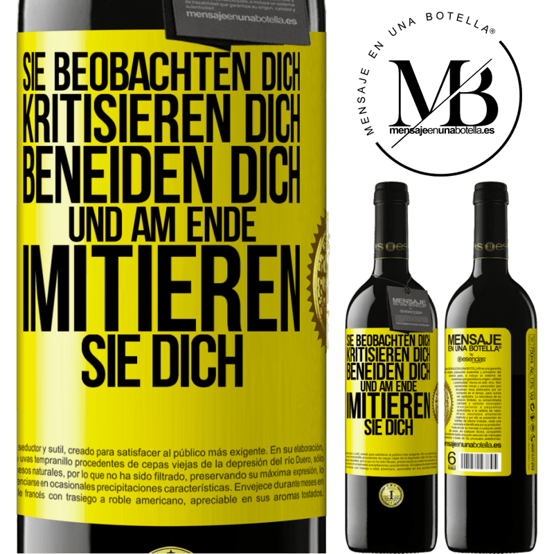 39,95 € Kostenloser Versand | Rotwein RED Ausgabe MBE Reserve Sie beobachten dich, kritisieren dich, beneiden dich... und am Ende imitieren sie dich Gelbes Etikett. Anpassbares Etikett Reserve 12 Monate Ernte 2016 Tempranillo