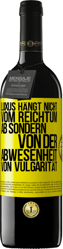 Kostenloser Versand | Rotwein RED Ausgabe MBE Reserve Luxus hängt nicht vom Reichtum ab, sondern von der Abwesenheit von Vulgarität Gelbes Etikett. Anpassbares Etikett Reserve 12 Monate Ernte 2014 Tempranillo