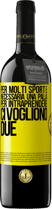 39,95 € Spedizione Gratuita | Vino rosso Edizione RED MBE Riserva Per molti sport è necessaria una palla. Per intraprendere, ci vogliono due Etichetta Gialla. Etichetta personalizzabile Riserva 12 Mesi Raccogliere 2016 Tempranillo