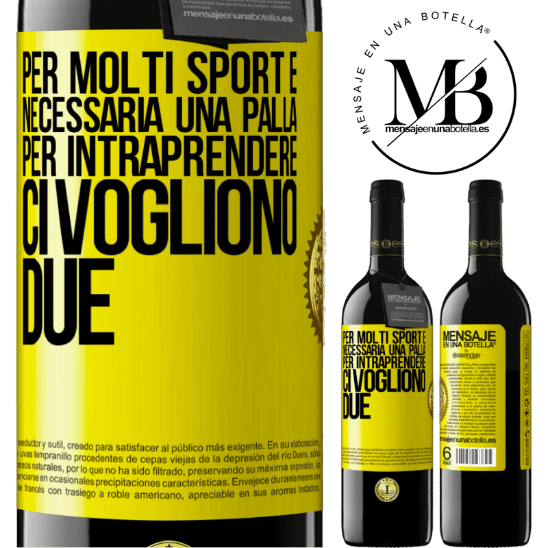 39,95 € Spedizione Gratuita | Vino rosso Edizione RED MBE Riserva Per molti sport è necessaria una palla. Per intraprendere, ci vogliono due Etichetta Gialla. Etichetta personalizzabile Riserva 12 Mesi Raccogliere 2015 Tempranillo