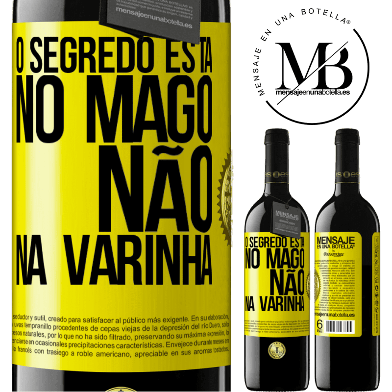 39,95 € Envio grátis | Vinho tinto Edição RED MBE Reserva O segredo está no mago, não na varinha Etiqueta Amarela. Etiqueta personalizável Reserva 12 Meses Colheita 2015 Tempranillo