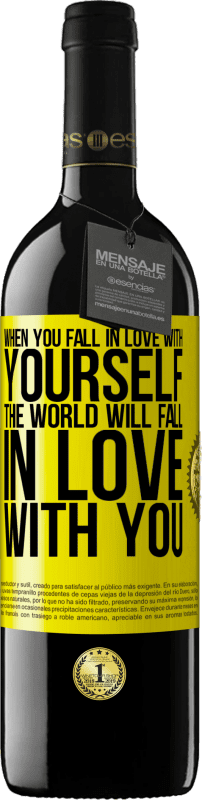 39,95 € | Red Wine RED Edition MBE Reserve When you fall in love with yourself, the world will fall in love with you Yellow Label. Customizable label Reserve 12 Months Harvest 2014 Tempranillo