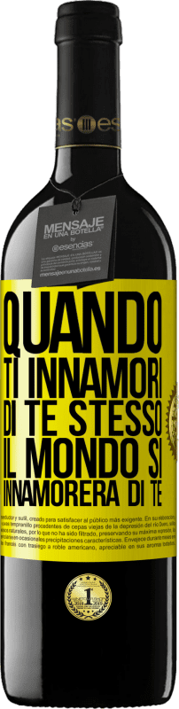 39,95 € | Vino rosso Edizione RED MBE Riserva Quando ti innamori di te stesso, il mondo si innamorerà di te Etichetta Gialla. Etichetta personalizzabile Riserva 12 Mesi Raccogliere 2014 Tempranillo