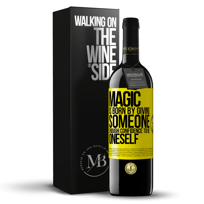 39,95 € Free Shipping | Red Wine RED Edition MBE Reserve Magic is born by giving someone enough confidence to be oneself Yellow Label. Customizable label Reserve 12 Months Harvest 2014 Tempranillo