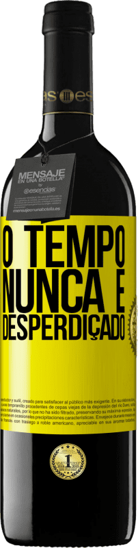 39,95 € | Vinho tinto Edição RED MBE Reserva O tempo nunca é desperdiçado Etiqueta Amarela. Etiqueta personalizável Reserva 12 Meses Colheita 2016 Tempranillo