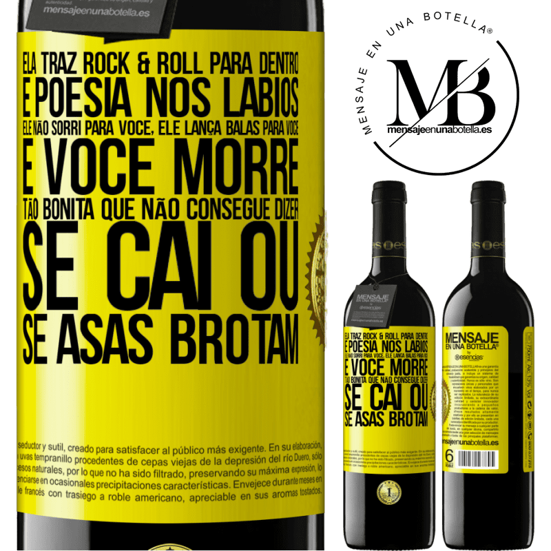 39,95 € Envio grátis | Vinho tinto Edição RED MBE Reserva Ela traz Rock & Roll para dentro e poesia nos lábios. Ele não sorri para você, ele lança balas para você e você morre tão Etiqueta Amarela. Etiqueta personalizável Reserva 12 Meses Colheita 2014 Tempranillo