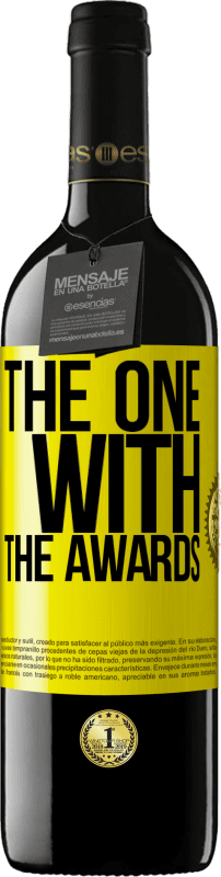 «The one with the awards» Издание RED MBE Бронировать