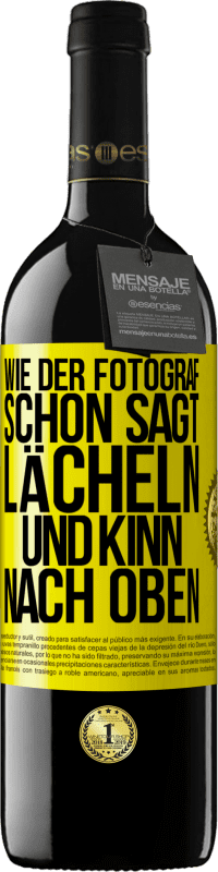 Kostenloser Versand | Rotwein RED Ausgabe MBE Reserve Wie der Fotograf schon sagt, lächeln und Kinn nach oben Gelbes Etikett. Anpassbares Etikett Reserve 12 Monate Ernte 2014 Tempranillo