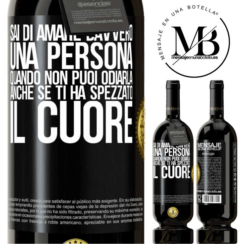 49,95 € Spedizione Gratuita | Vino rosso Edizione Premium MBS® Riserva Sai di amare davvero una persona quando non puoi odiarla, anche se ti ha spezzato il cuore Etichetta Nera. Etichetta personalizzabile Riserva 12 Mesi Raccogliere 2015 Tempranillo
