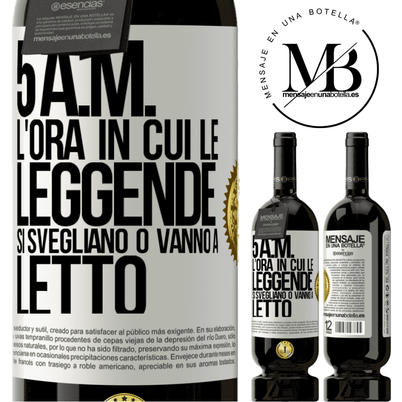 49,95 € Spedizione Gratuita | Vino rosso Edizione Premium MBS® Riserva 5 A.M. L'ora in cui le leggende si svegliano o vanno a letto Etichetta Bianca. Etichetta personalizzabile Riserva 12 Mesi Raccogliere 2015 Tempranillo