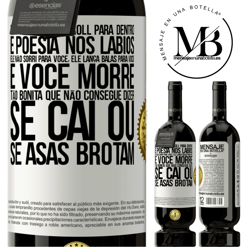 49,95 € Envio grátis | Vinho tinto Edição Premium MBS® Reserva Ela traz Rock & Roll para dentro e poesia nos lábios. Ele não sorri para você, ele lança balas para você e você morre tão Etiqueta Branca. Etiqueta personalizável Reserva 12 Meses Colheita 2014 Tempranillo