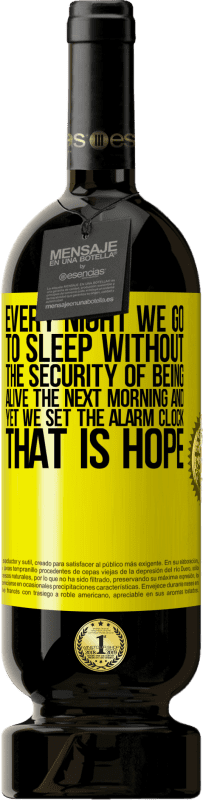 «每天晚上，我们睡到第二天早上都没有安全的生命，但我们还是设置了警报。希望» 高级版 MBS® 预订