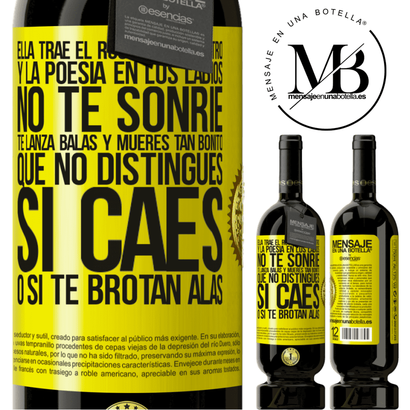 49,95 € Envío gratis | Vino Tinto Edición Premium MBS® Reserva Ella trae el Rock&Roll dentro y la poesía en los labios. No te sonríe, te lanza balas, y mueres tan bonito, que no Etiqueta Amarilla. Etiqueta personalizable Reserva 12 Meses Cosecha 2014 Tempranillo