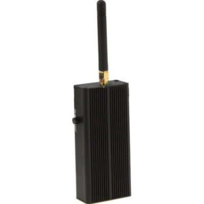 Wireless transceiver and portable signal blocker