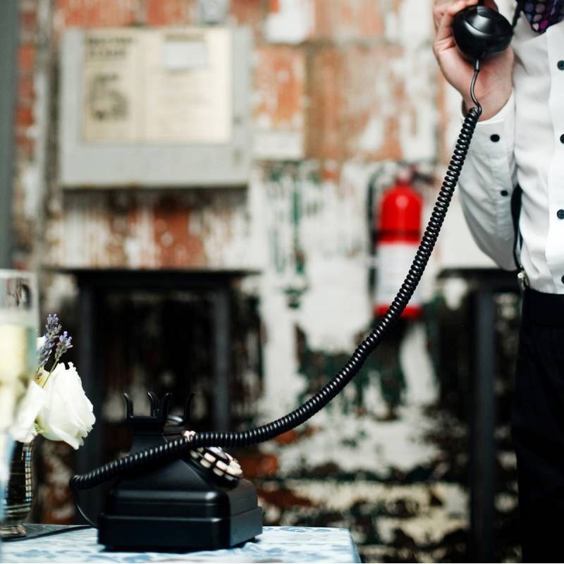 179,95 € Spedizione Gratuita | Audio Guest Book Crosley-GPO Replica antica telefono britannico. Telefono vintage e retrò per matrimoni Colore Nero