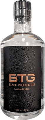 Envio grátis | Genever Gin La Clandestileria Espanha Garrafa Medium 50 cl Trufa Negra