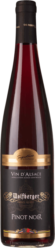 Envio grátis | Vinho Tinto Wolfberger Trocken — Seco Signature A.O.C. Alsace Alsácia França Pinot Noir 75 cl
