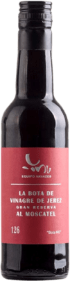 87,95 € | Vinegar Equipo Navazos La Bota 126 Grand Reserve — Long Barrel-Aged D.O. Jerez-Xérès-Sherry Andalusia Spain Palomino Fino, Moscatel — Muscat Half Bottle 37 cl
