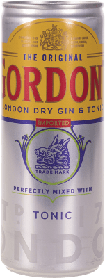 39,95 € Envio grátis | Caixa de 12 unidades Refrescos e Mixers Gordon's Gin & Tónica Lata 25 cl