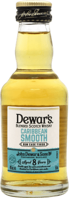 4,95 € Envío gratis | Whisky Blended Dewar's Caribbean Smooth 8 Años Botellín Miniatura 5 cl