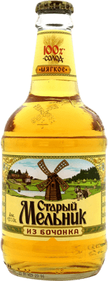 Бесплатная доставка | Пиво Stariy Melnik Российская Федерация Средняя бутылка 50 cl Suave — Мягкий