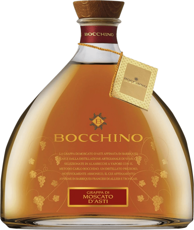 Envio grátis | Aguardente Grappa Bocchino Affinata in Barriques D.O.C.G. Moscato d'Asti Piemonte Itália Mascate 70 cl