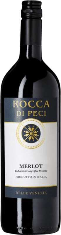 Бесплатная доставка | Красное вино Rocca di Peci I.G.T. Delle Venezie Venecia Италия Merlot 1 L